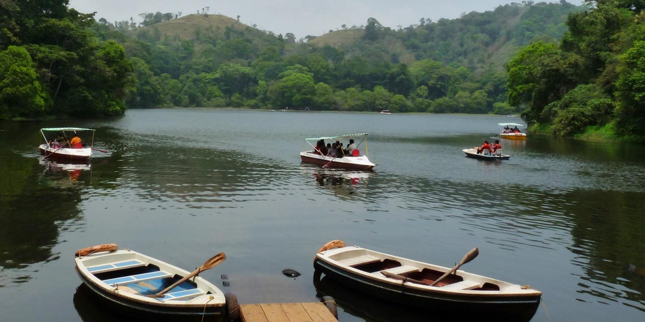 Pookot Lake Wayanad Pookot Lake Wayanad Tourist Attraction